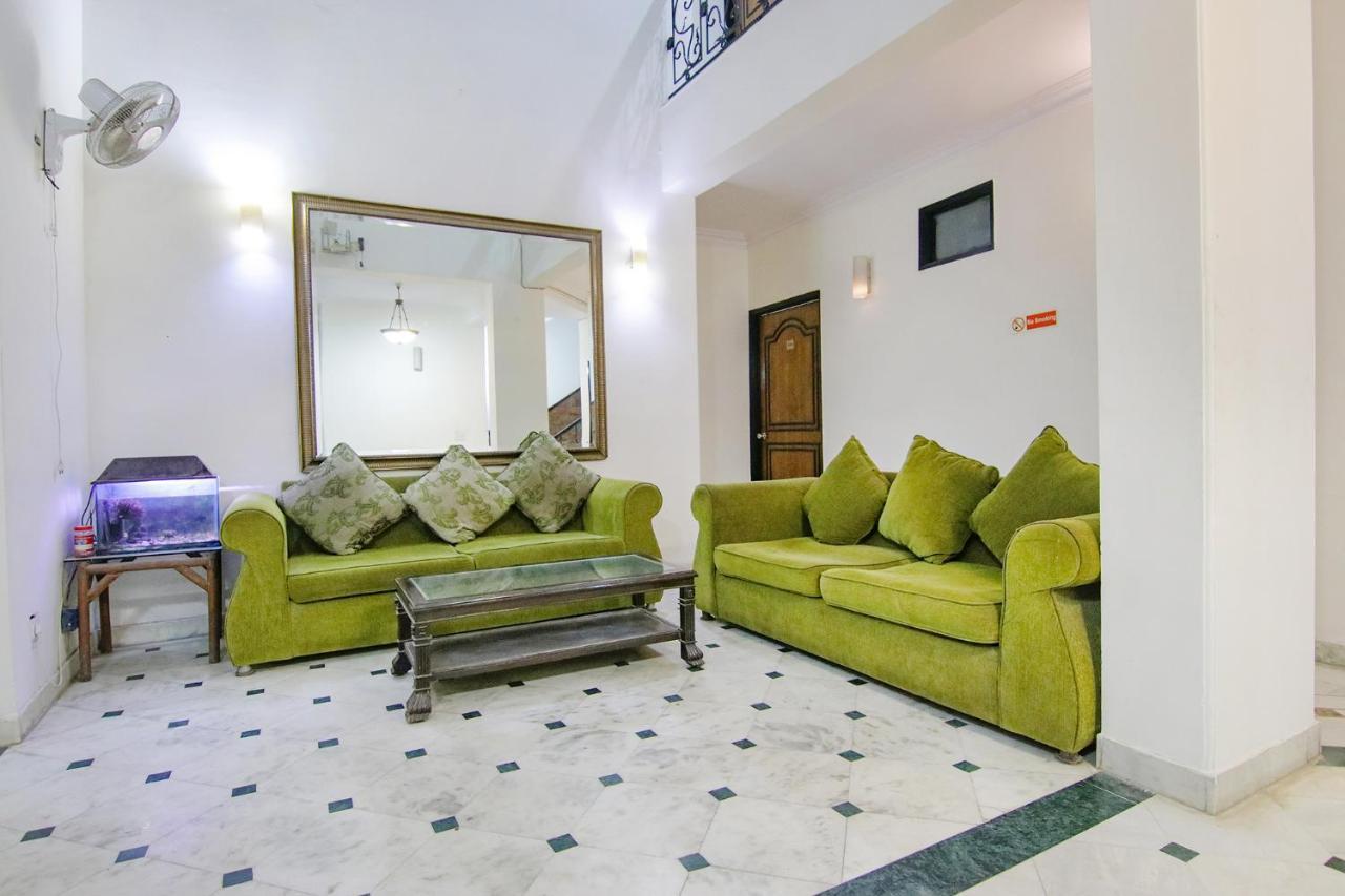 Fabhotel Singh Suite Γκουργκάον Εξωτερικό φωτογραφία