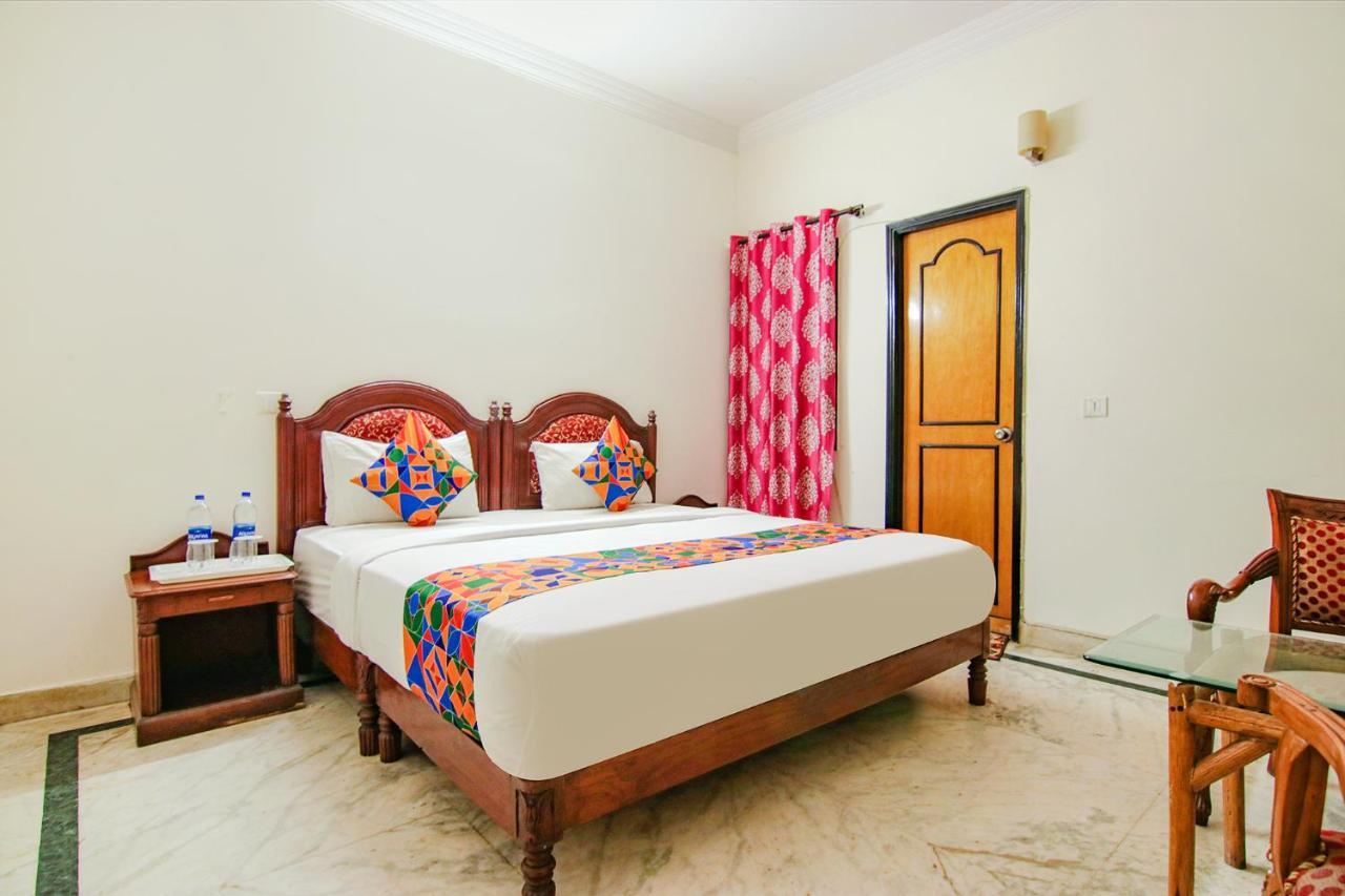 Fabhotel Singh Suite Γκουργκάον Εξωτερικό φωτογραφία