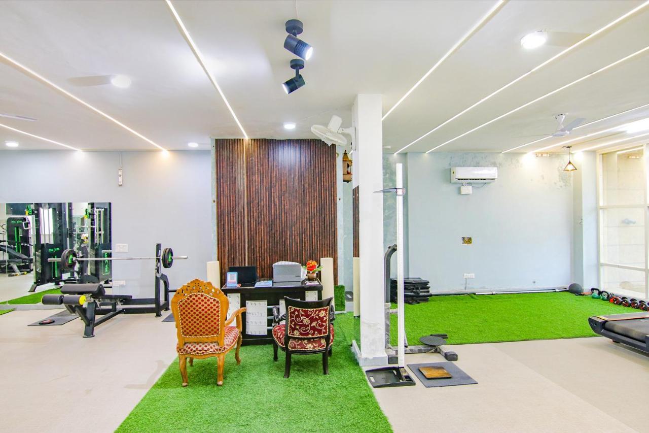 Fabhotel Singh Suite Γκουργκάον Εξωτερικό φωτογραφία